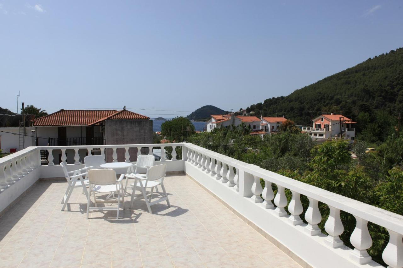 O Pyrgos Accommodations Panormos  Екстериор снимка
