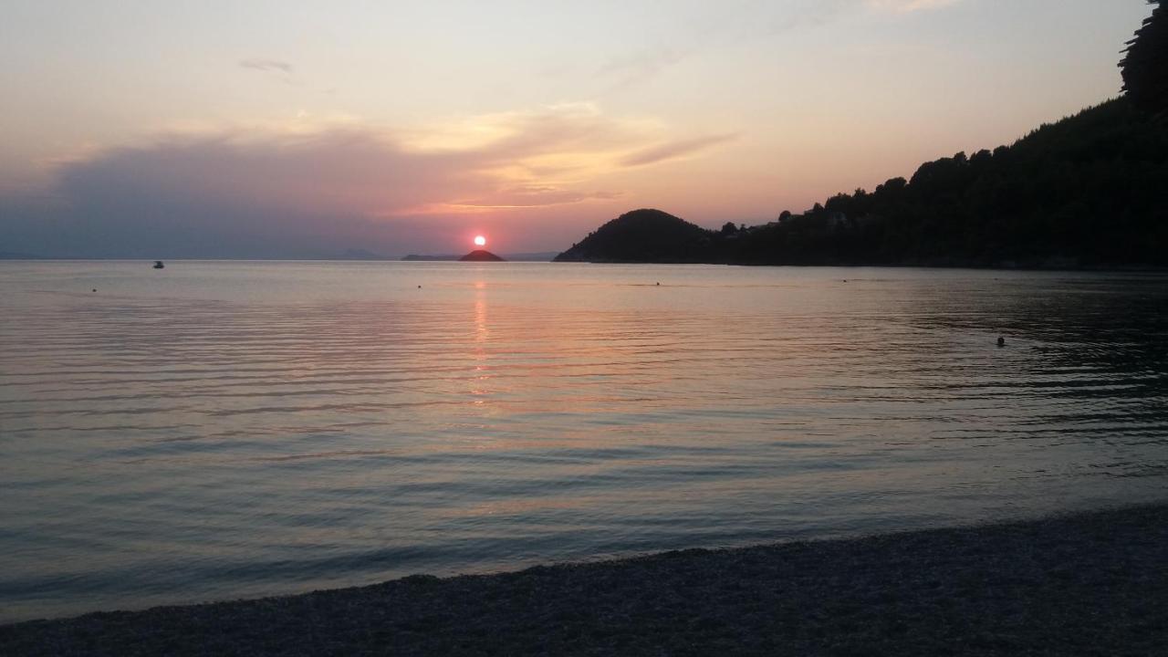 O Pyrgos Accommodations Panormos  Екстериор снимка