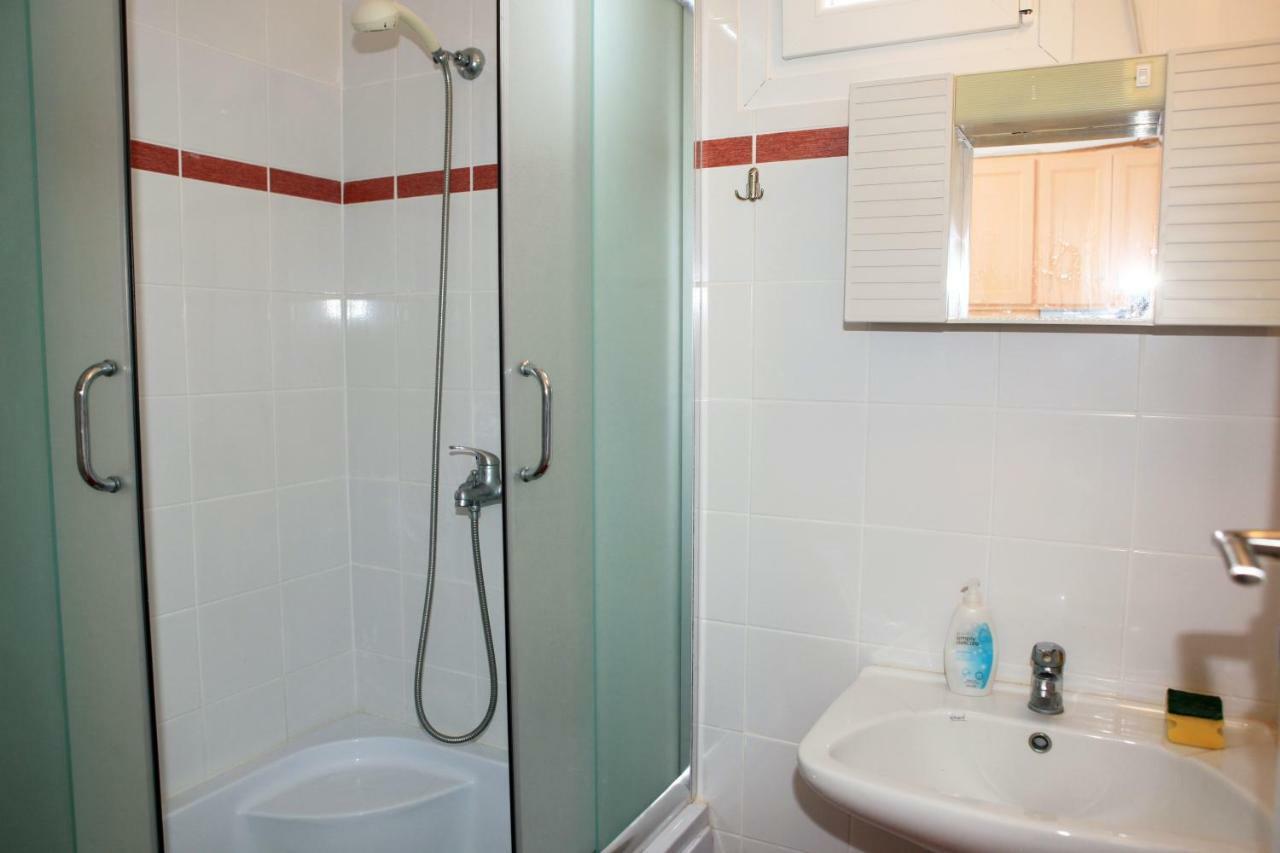O Pyrgos Accommodations Panormos  Екстериор снимка